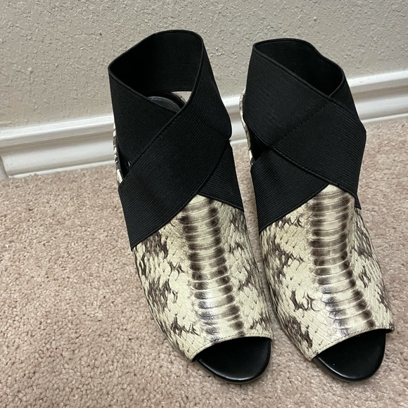 Snake Heels - Picture 1 of 4